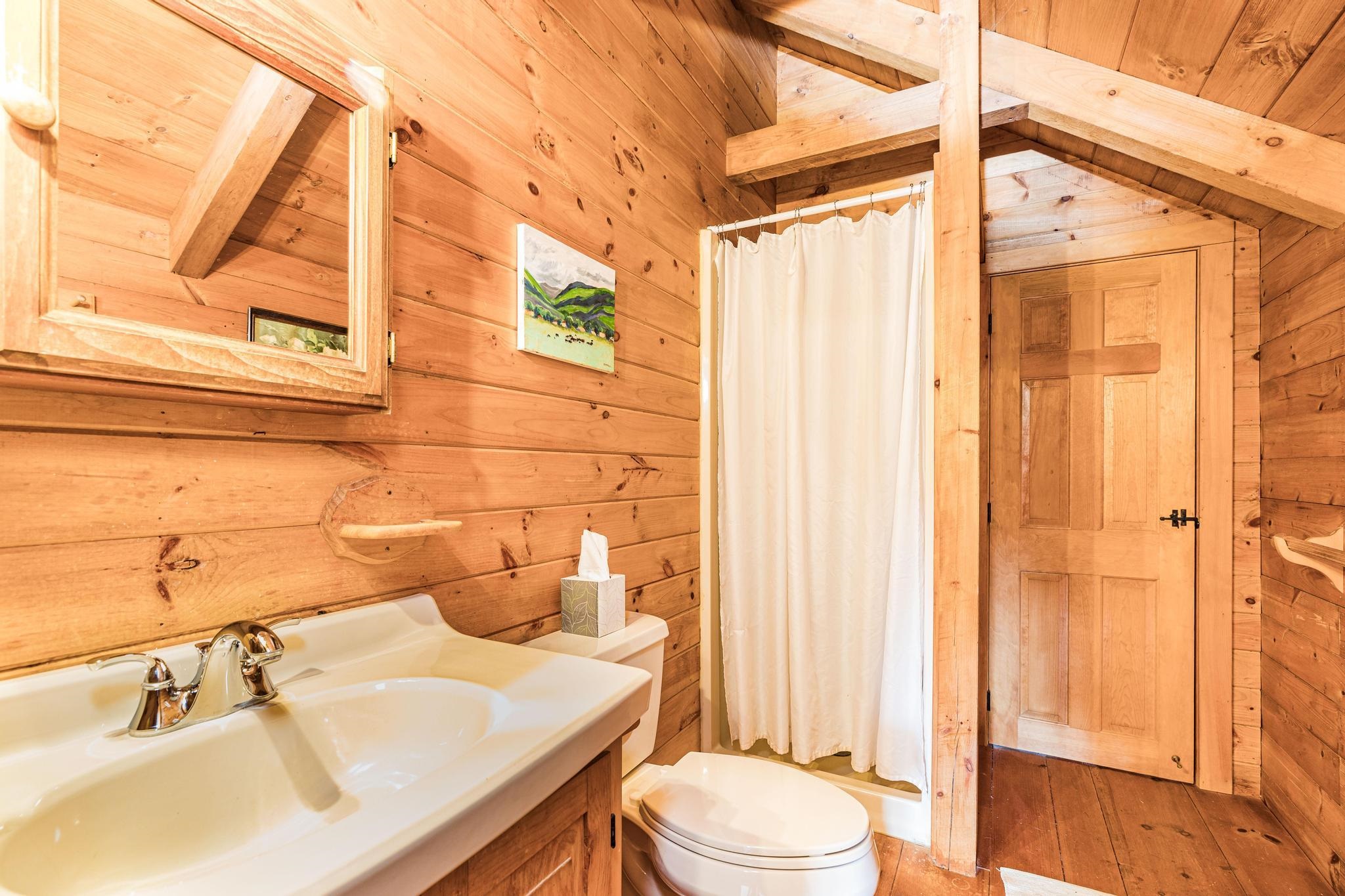 307 Stage Road Nottingham, NH 03290 - Photo 14 of 40