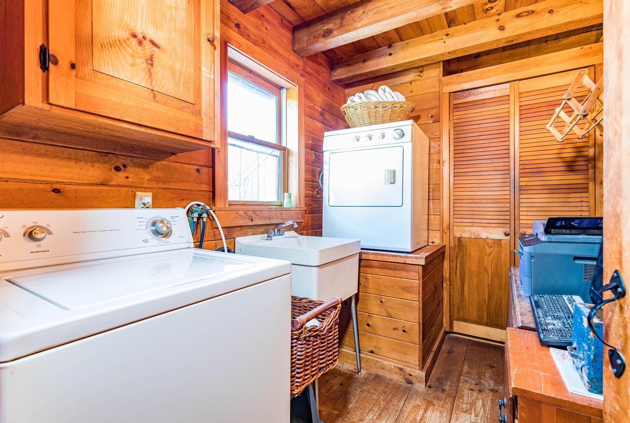 307 Stage Road Nottingham, NH 03290 - Photo 17 of 40
