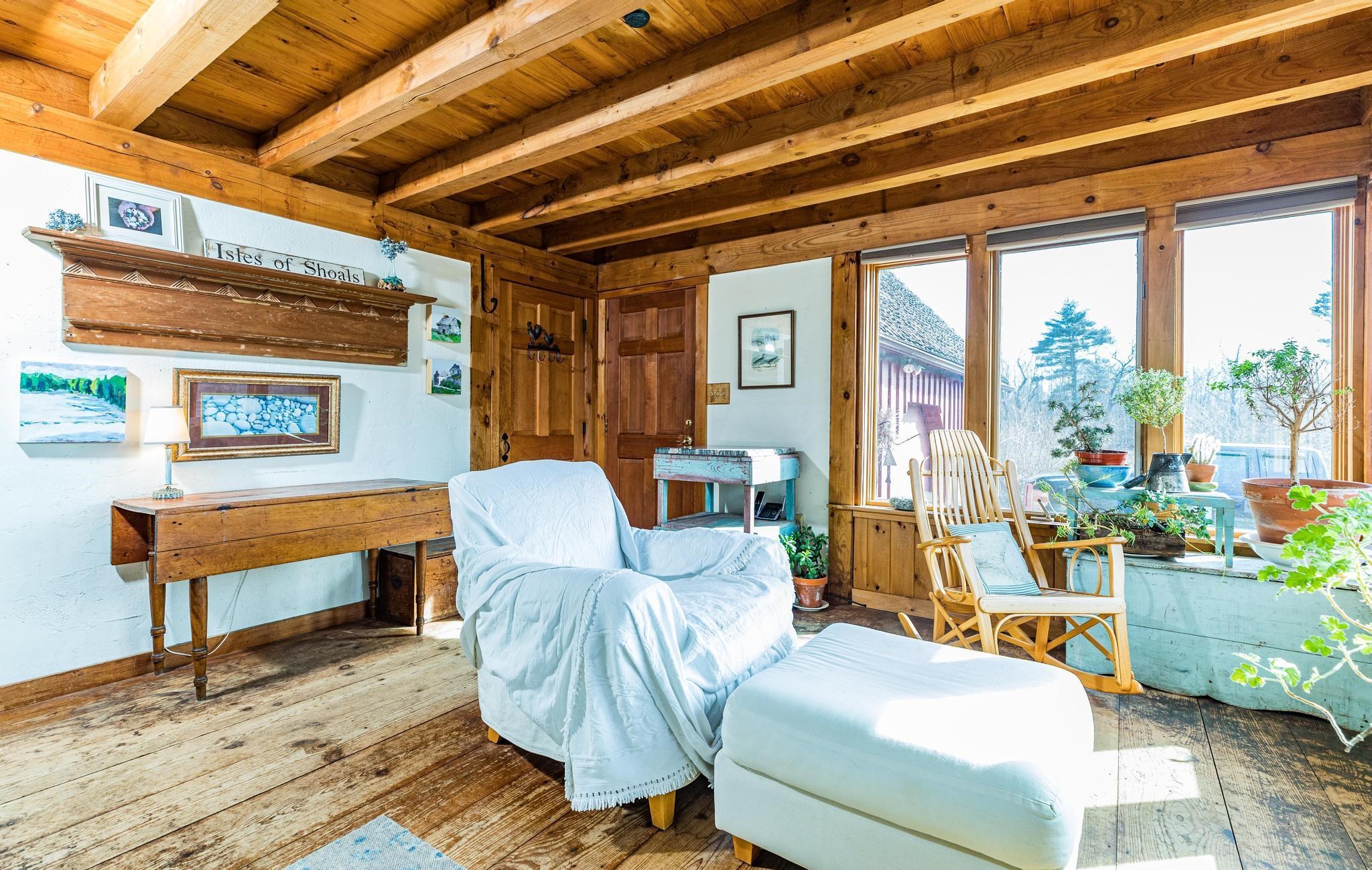 307 Stage Road Nottingham, NH 03290 - Photo 19 of 40