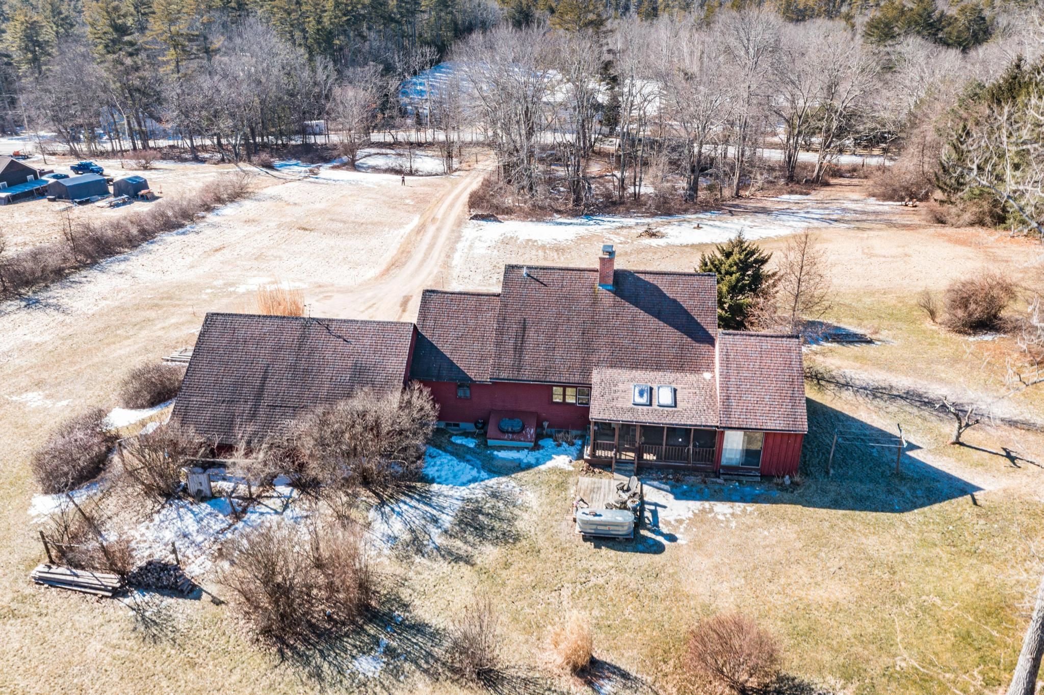 307 Stage Road Nottingham, NH 03290 - Photo 33 of 40