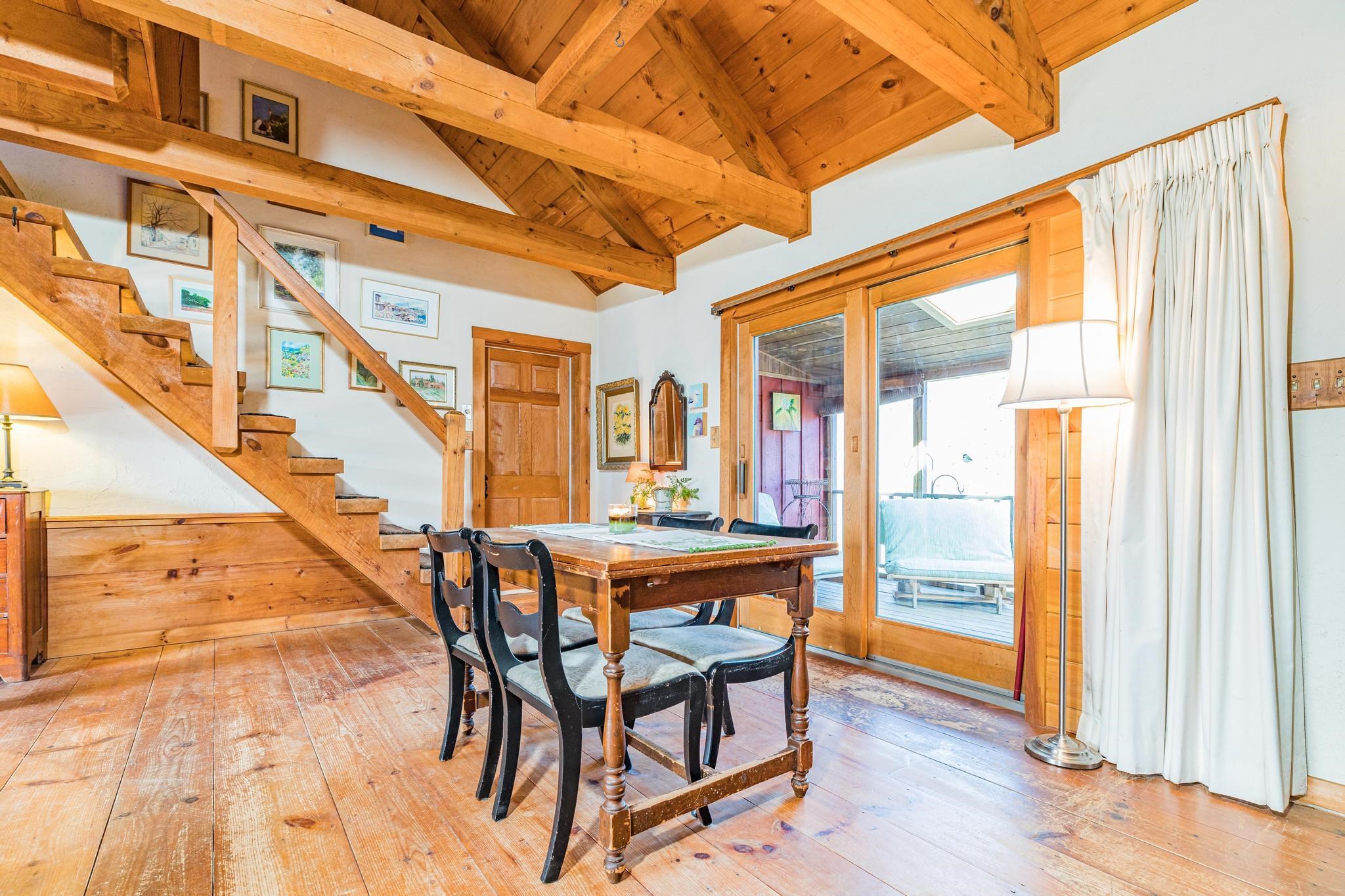 307 Stage Road Nottingham, NH 03290 - Photo 5 of 40