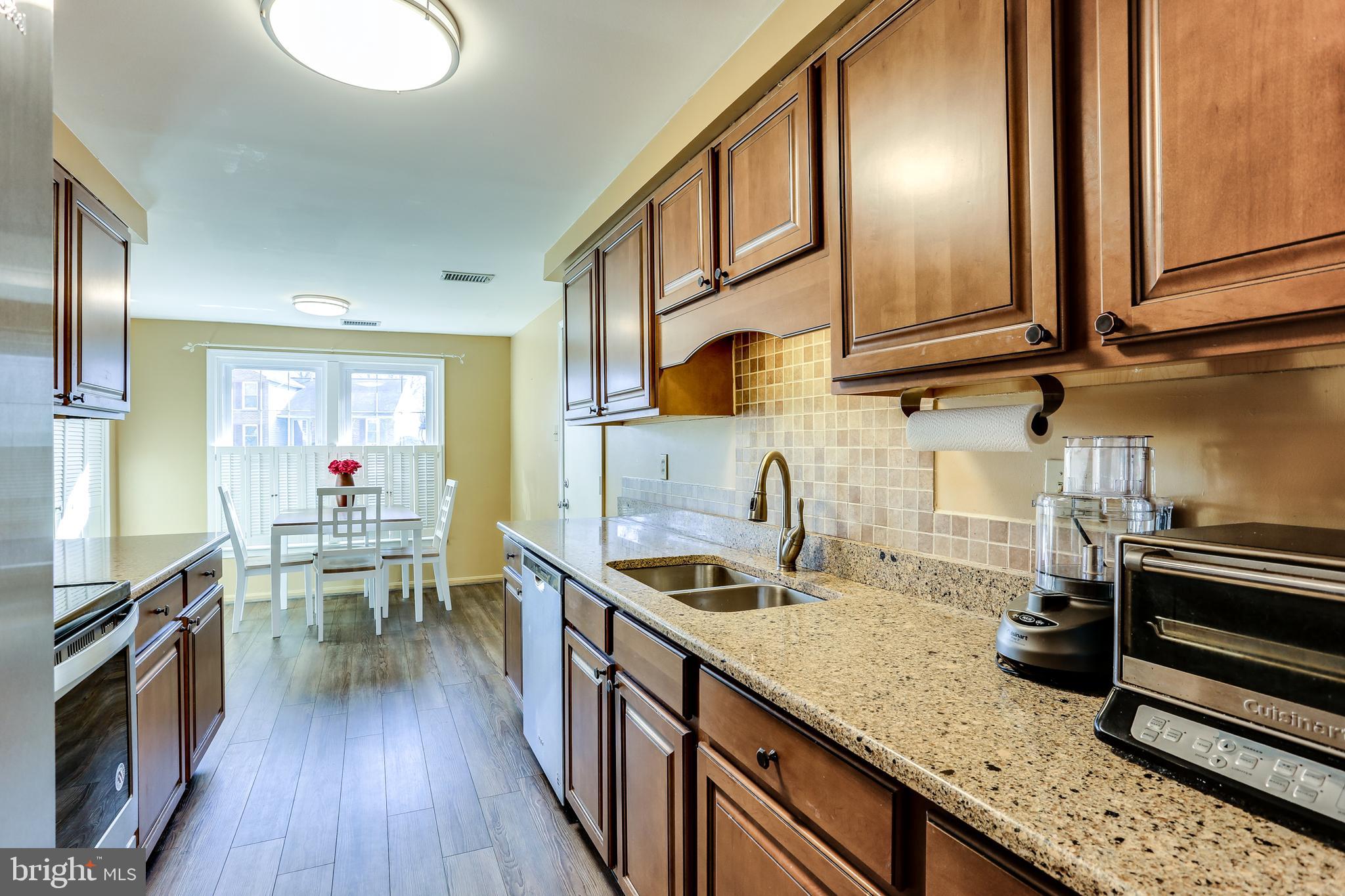 9508 Sweet Grass Ridge Columbia, MD 21046 - Photo 11 of 35 Kitchen