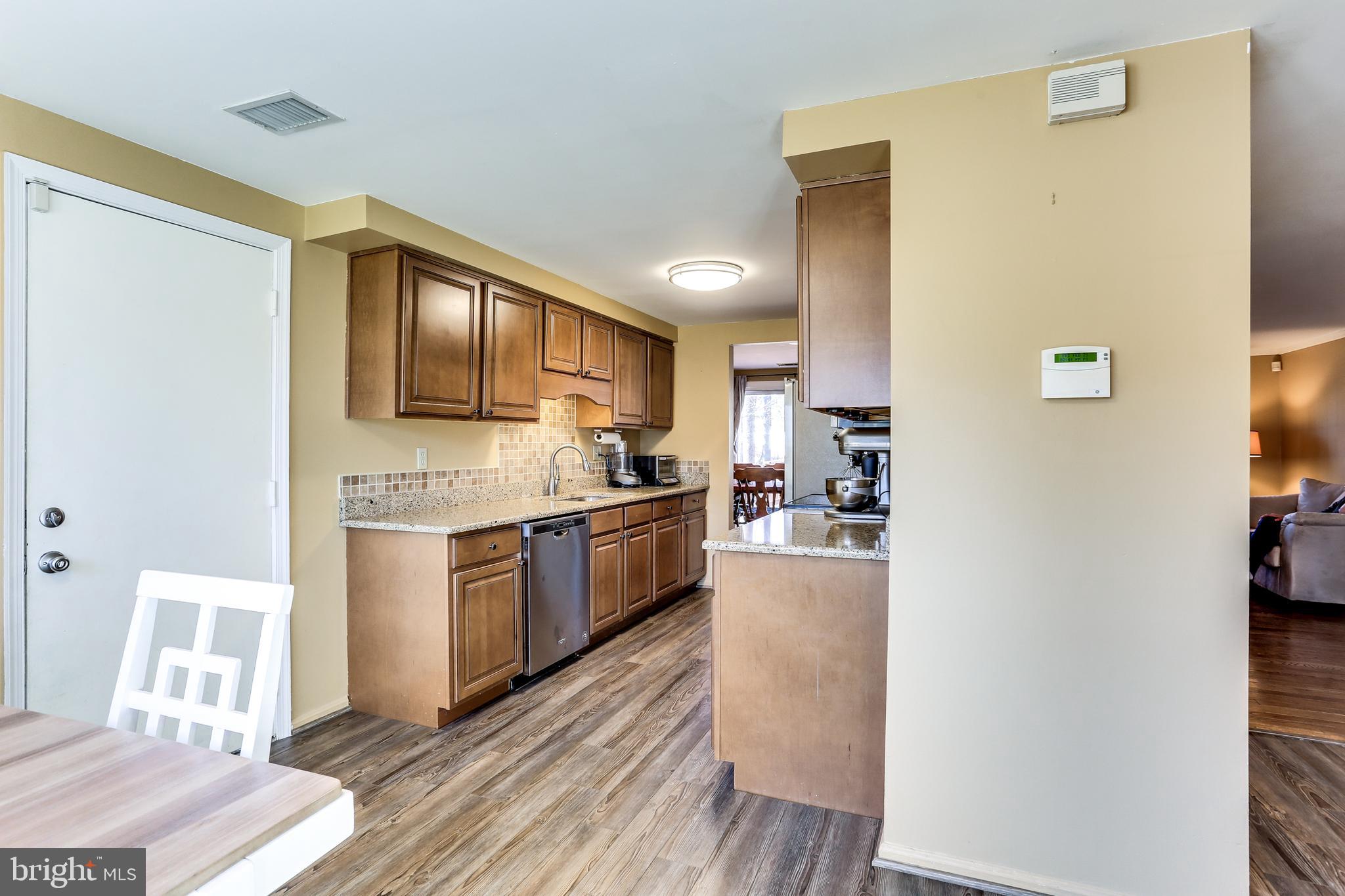9508 Sweet Grass Ridge Columbia, MD 21046 - Photo 13 of 35 Kitchen