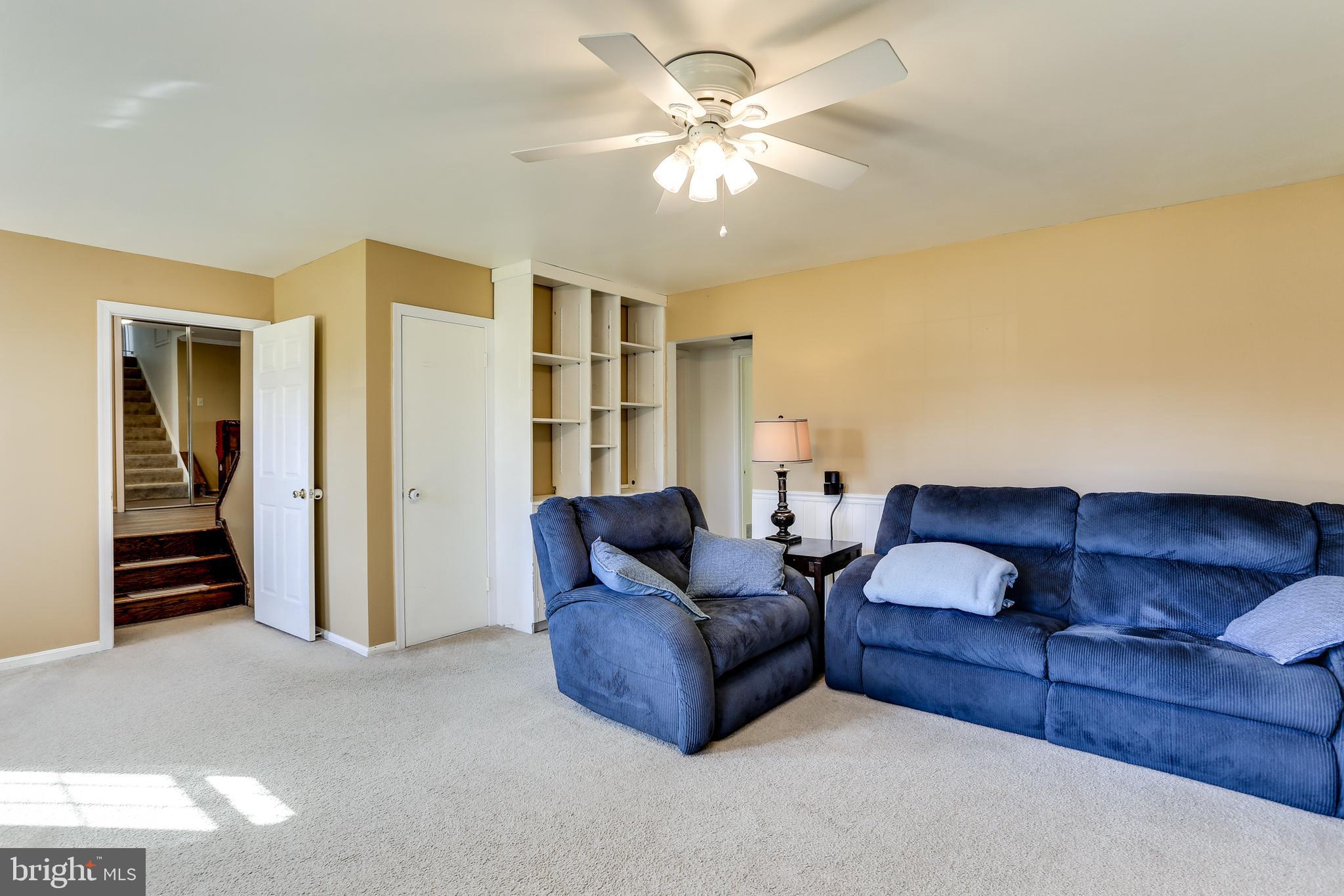 9508 Sweet Grass Ridge Columbia, MD 21046 - Photo 18 of 35 Family Room