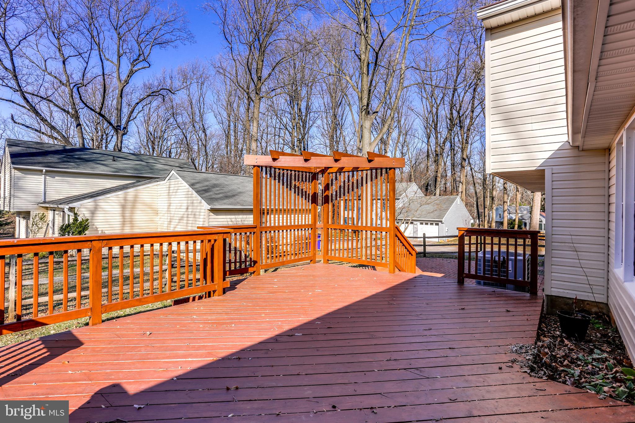 9508 Sweet Grass Ridge Columbia, MD 21046 - Photo 31 of 35 Back deck