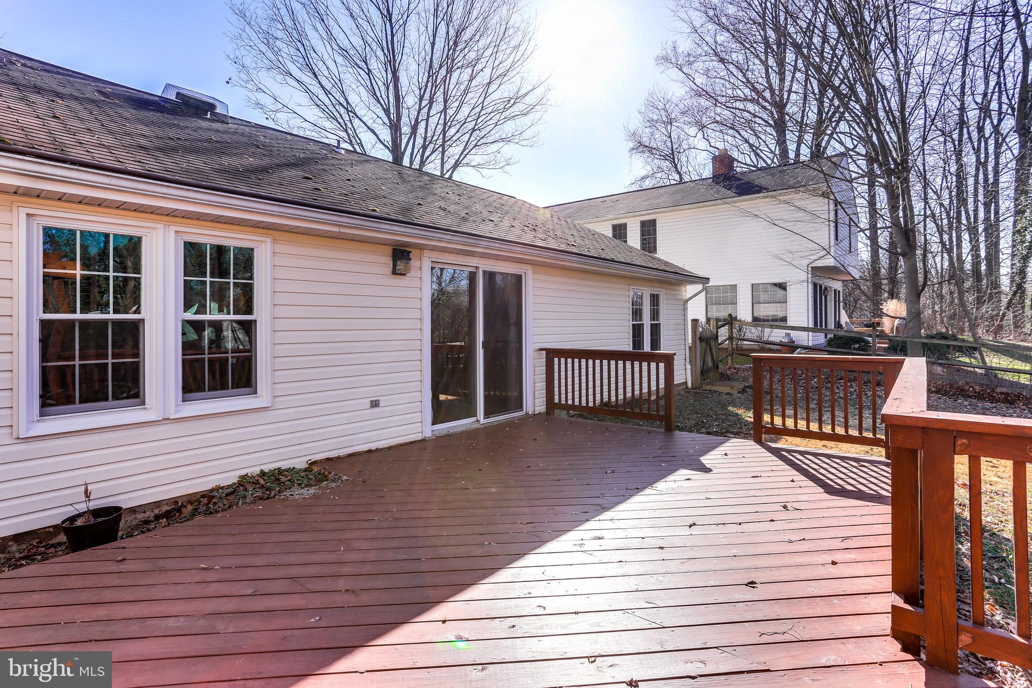 9508 Sweet Grass Ridge Columbia, MD 21046 - Photo 32 of 35 Back Deck