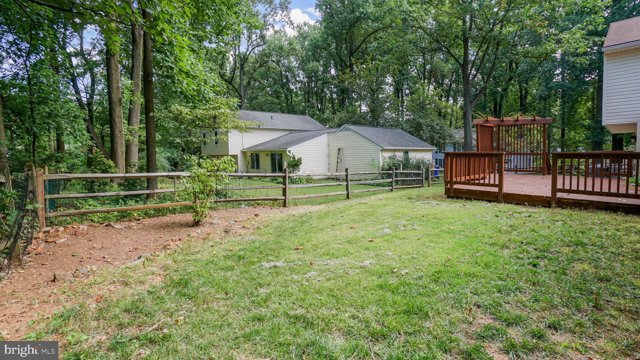 9508 Sweet Grass Ridge Columbia, MD 21046 - Photo 35 of 35 Back yard