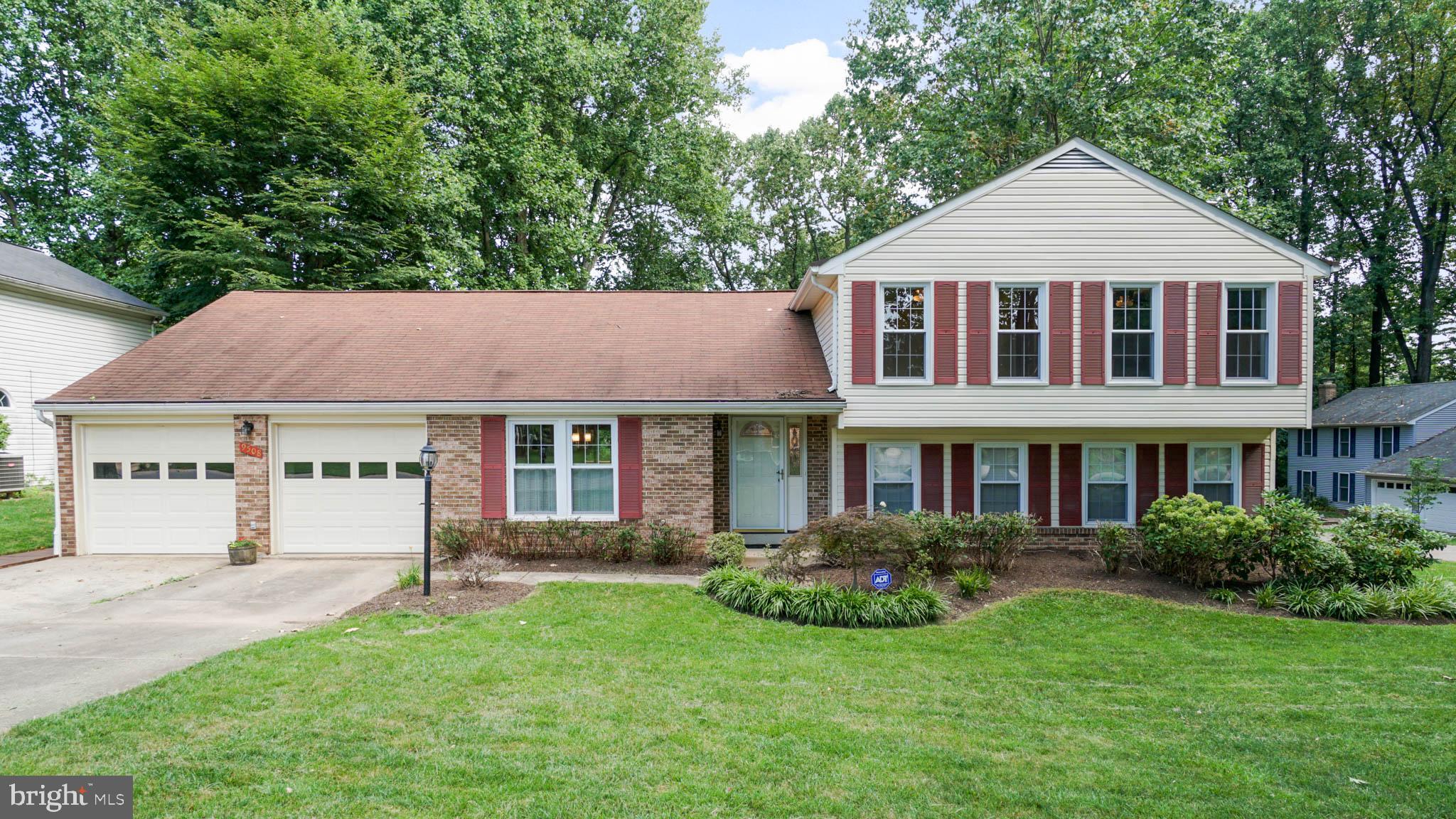 9508 Sweet Grass Ridge Columbia, MD 21046 - Photo 5 of 35 Landscaping
