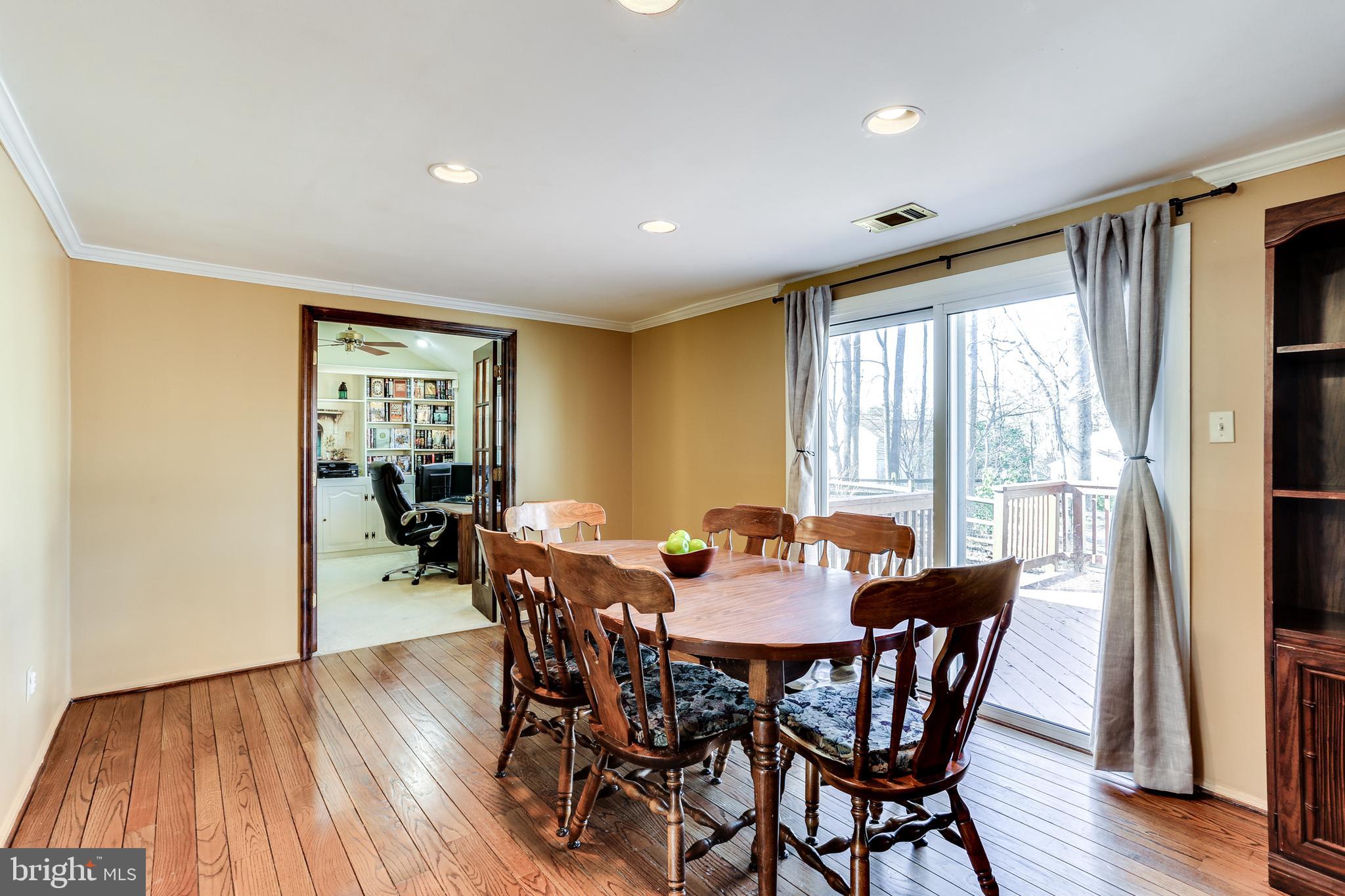 9508 Sweet Grass Ridge Columbia, MD 21046 - Photo 9 of 35 Dining Room