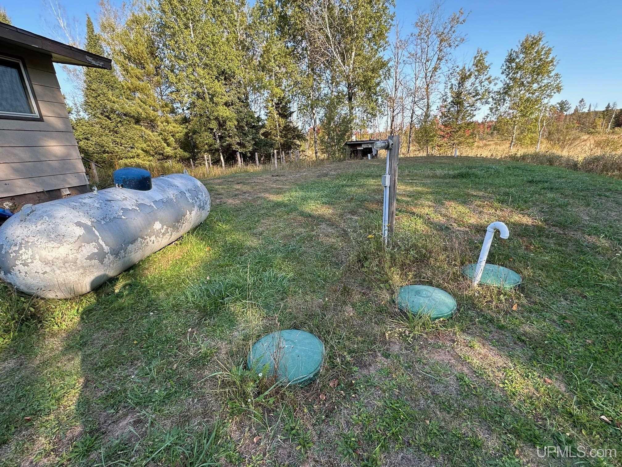 174 Valley Road Negaunee, MI 49866 - Photo 5 of 39 Gallery Image 5