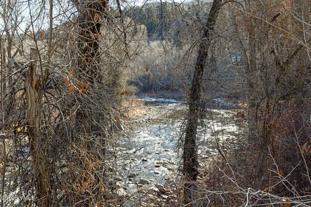 $885,000 | 40 River Pines Court, Unit B102, Edwards, CO 81632