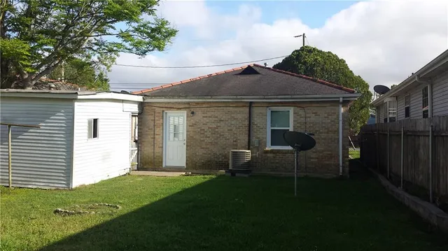 $1,600 | 4325 Center Street, Metairie, LA 70001