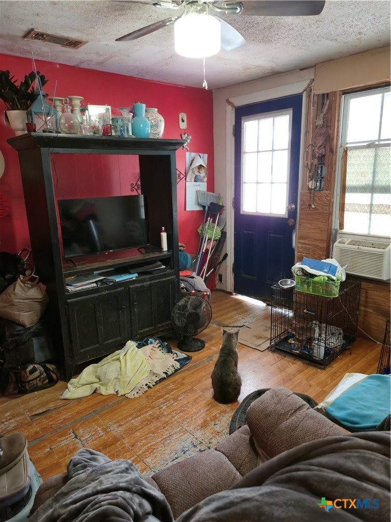 2518 Thompson Street Victoria, TX 77901 - Photo 11 of 12