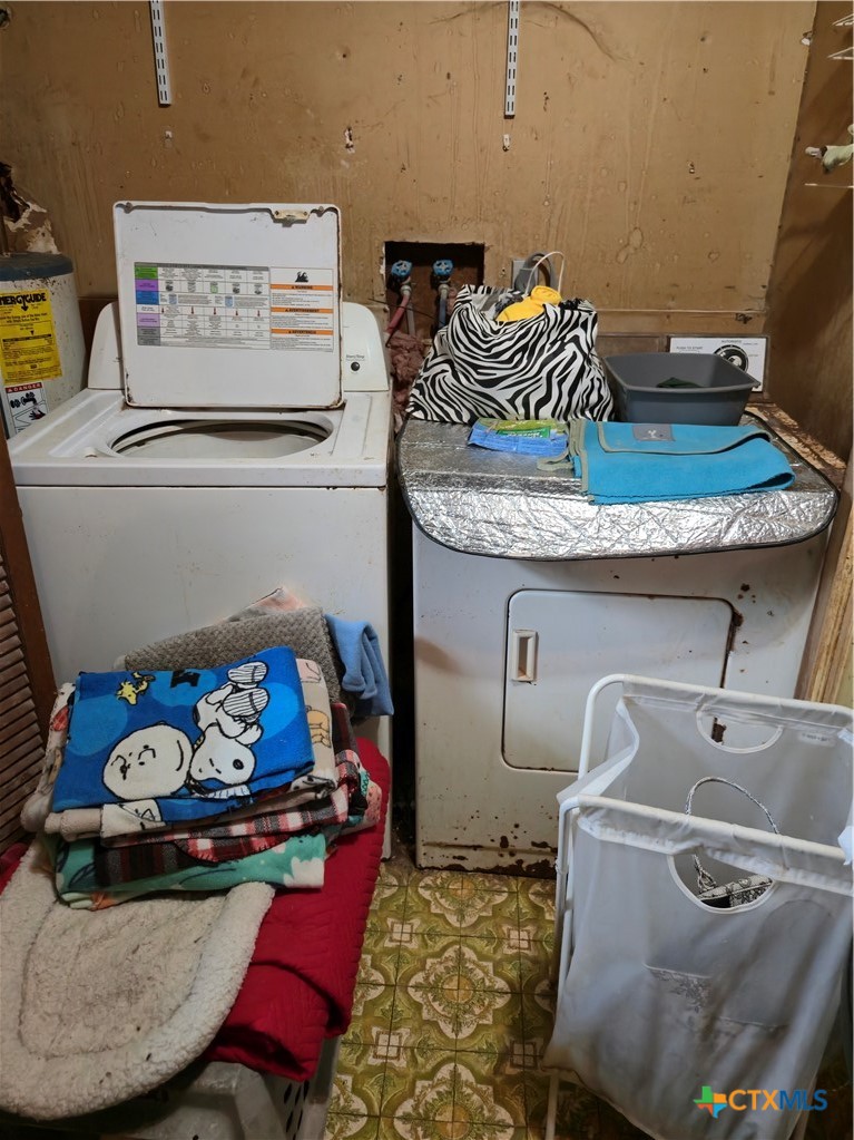 2518 Thompson Street Victoria, TX 77901 - Photo 10 of 12