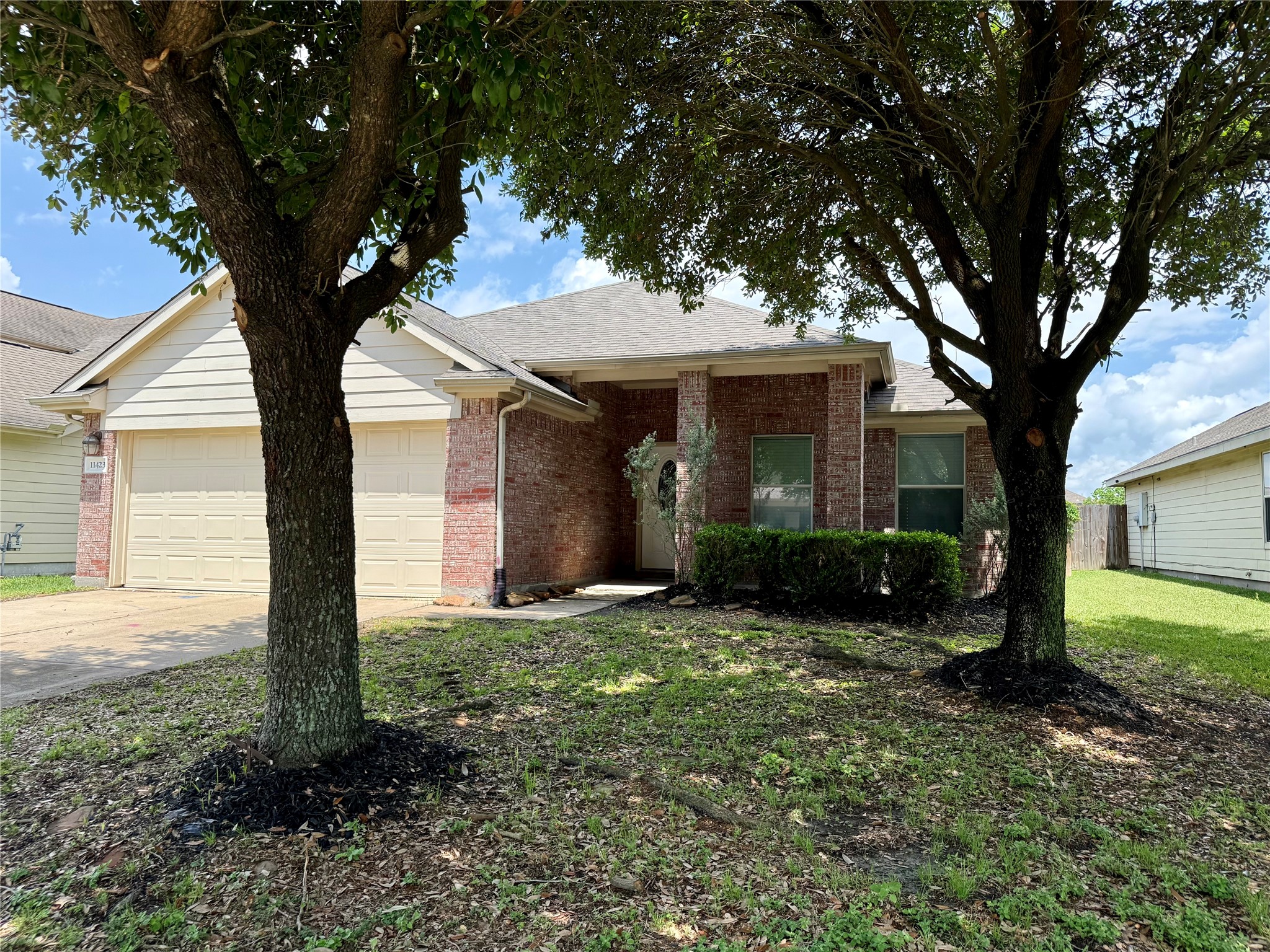 11423 Moonlight Ridge Drive Humble, TX 77396 - Photo 2 of 19 This charming 3 bedroom, 2 bath home has wonderful shade trees in the front yard.