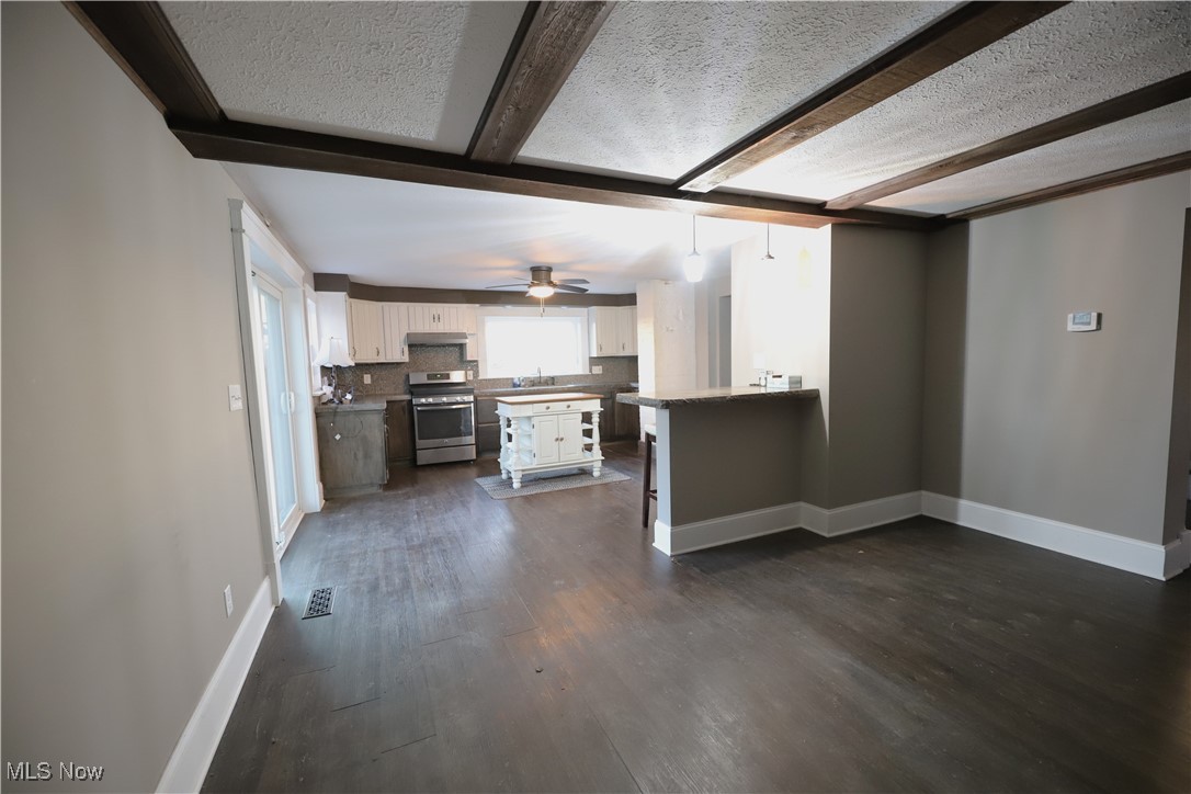 6880 Wadsworth Road Medina, OH 44256 - Photo 4 of 26