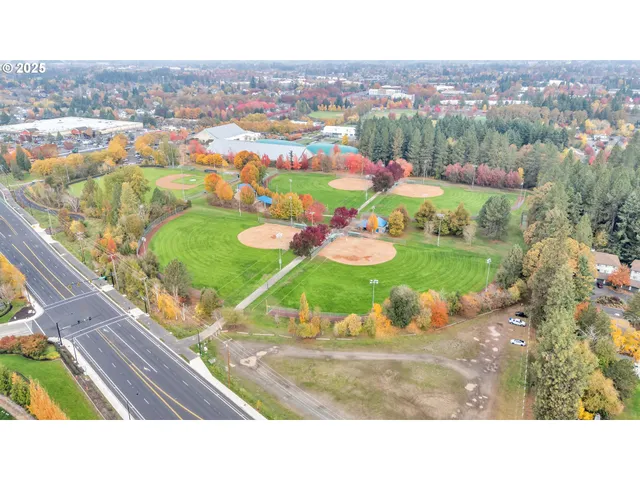 $230,000 | 650 Southwest Meadow Drive, Unit 222, Beaverton, OR 97006