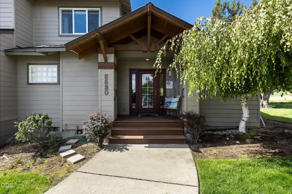 $524,900 | 8520 Golden Pheasant Court, Redmond, OR 97756