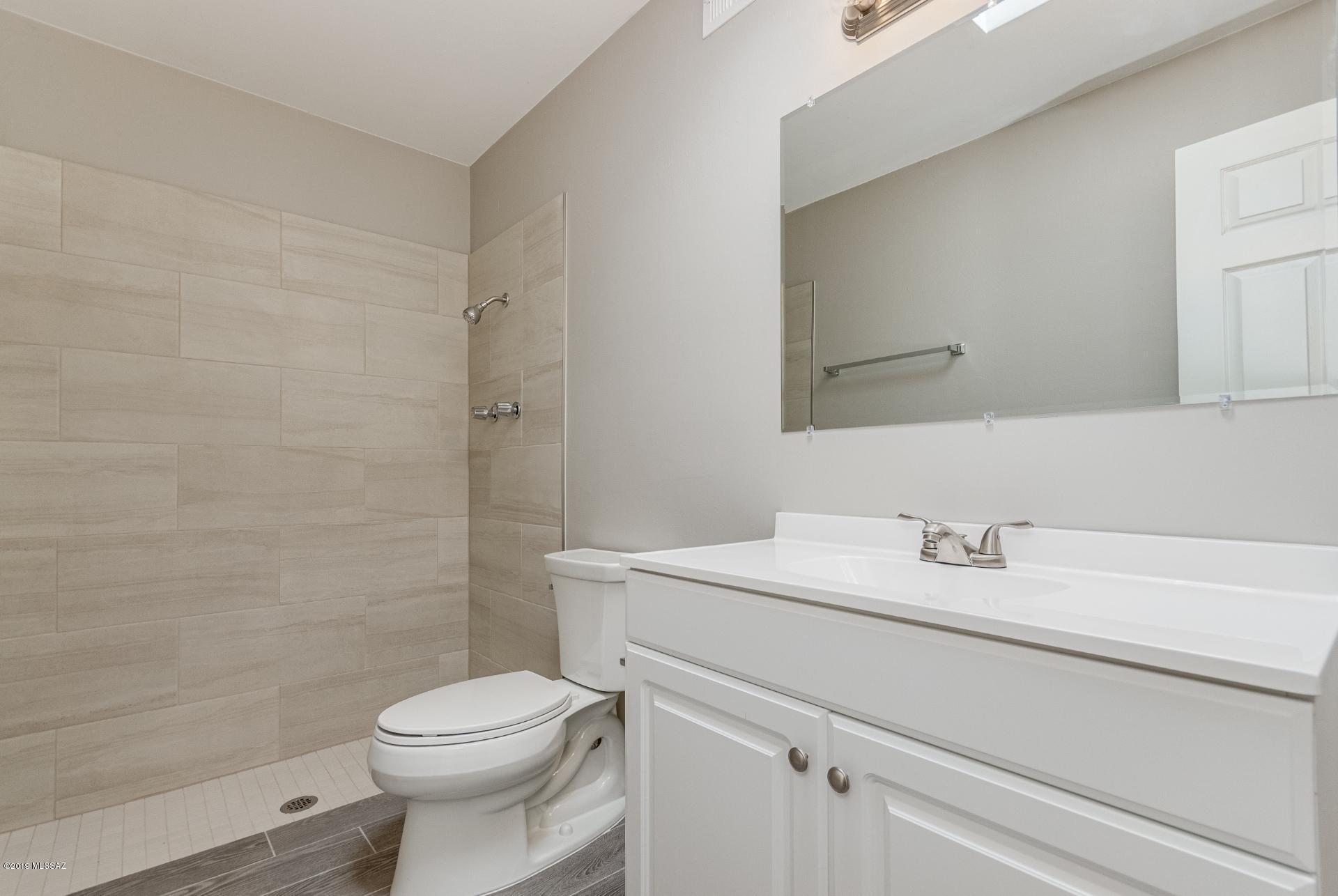 6535 East Golf Links Road Tucson, AZ 85730 - Photo 13 of 20