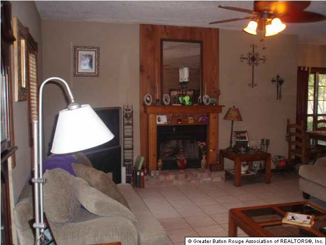 11446 Bainbridge Avenue Baton Rouge, LA 70817 - Photo 4 of 4 Gallery Image 4