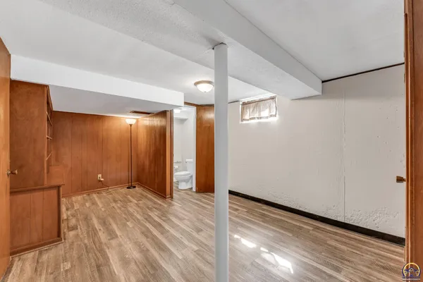 $315,000 | 1912 Southwest Westwood Drive, Topeka, KS 66604