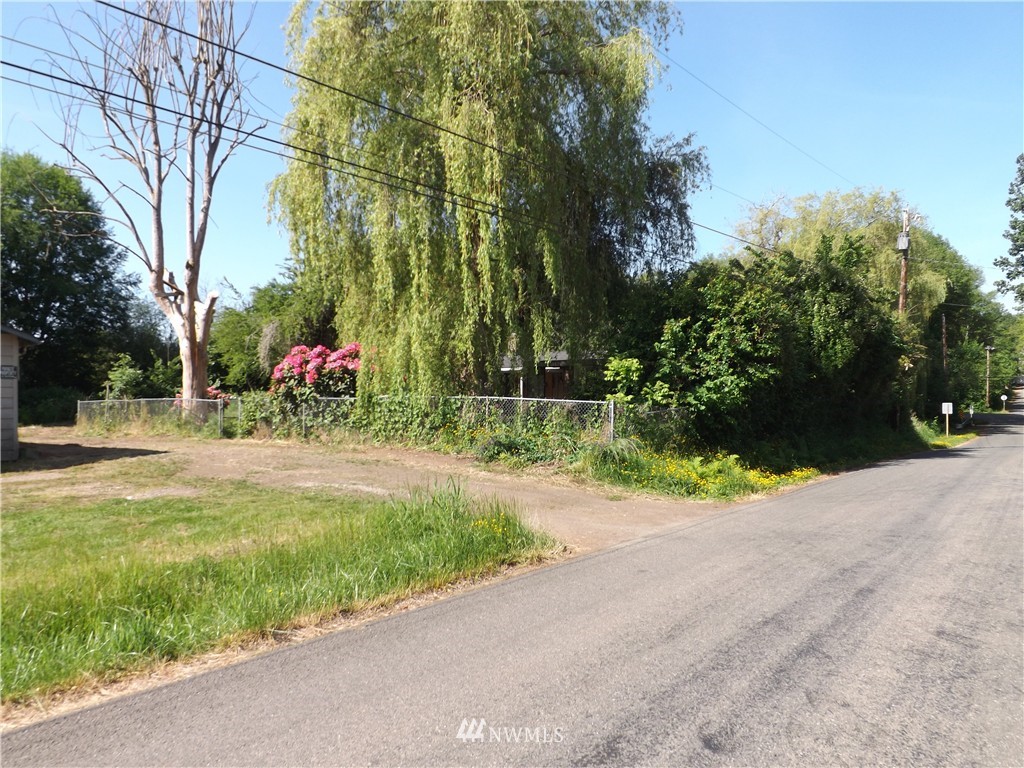 1726 Southeast Fenton Road Port Orchard, WA 98367 - Photo 4 of 13 Gallery Image 4