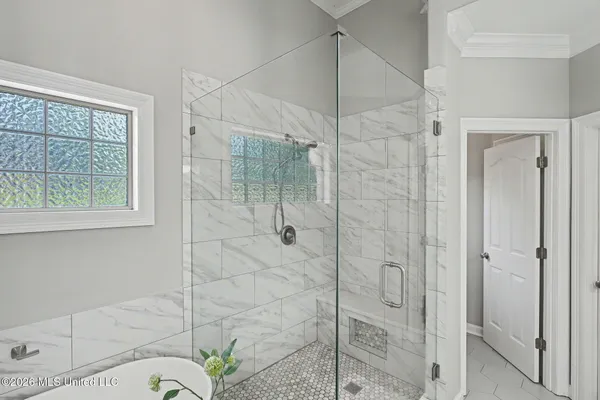 $525,000 | 8472 Belmor Lakes Drive, Olive Branch, MS 38654