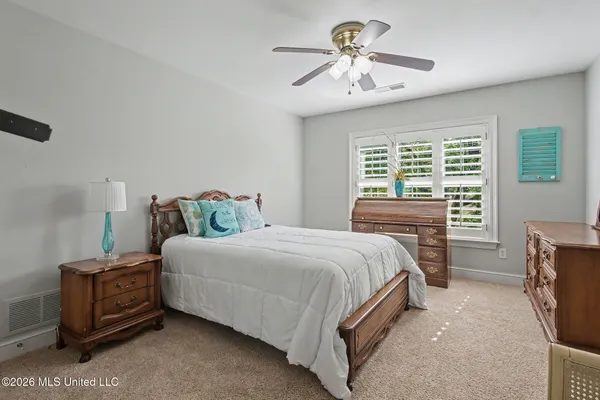 $525,000 | 8472 Belmor Lakes Drive, Olive Branch, MS 38654