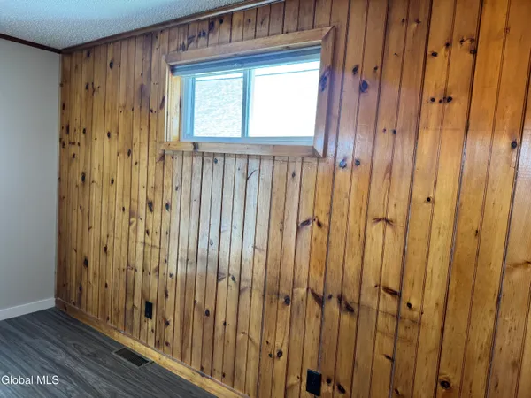 $2,500 | 34 Old Rte 146, Clifton Park, NY 12065