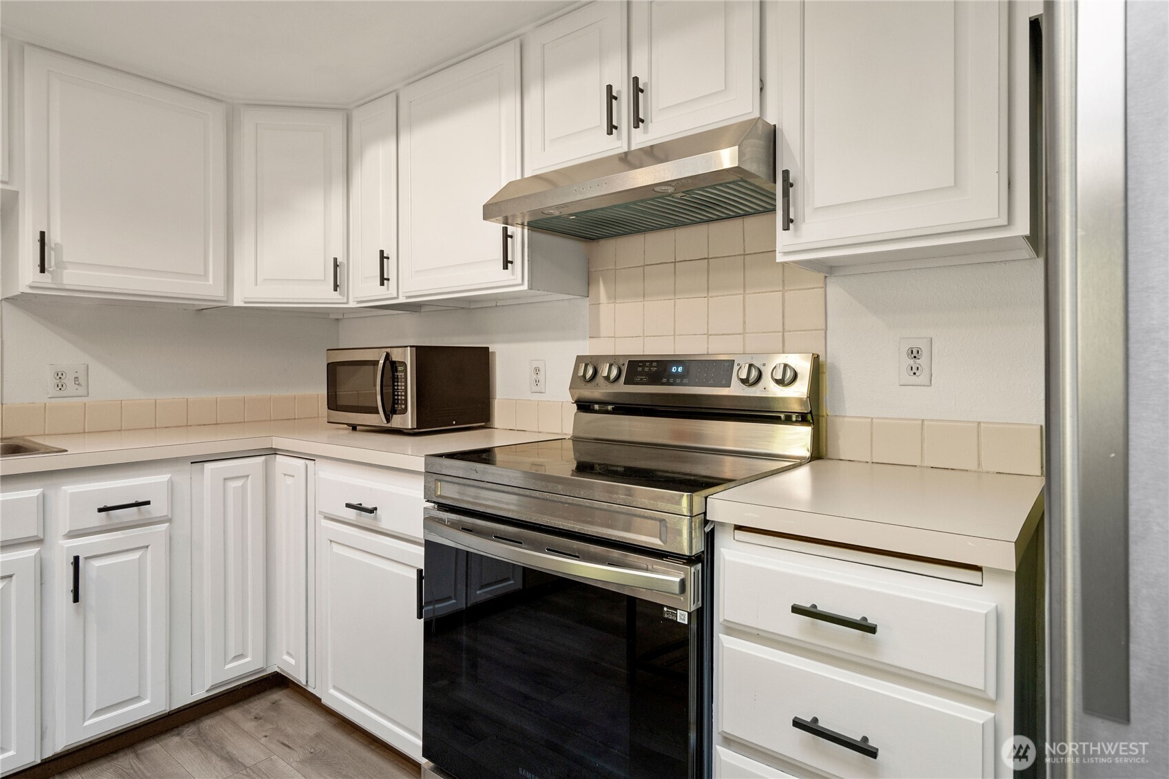 4119 Tartan Way Clinton, WA 98236 - Photo 13 of 38