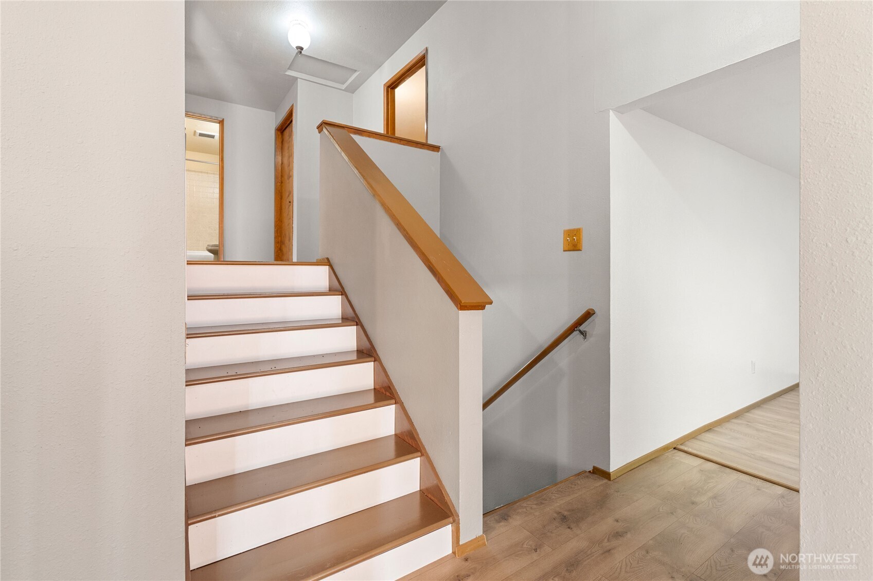 4119 Tartan Way Clinton, WA 98236 - Photo 16 of 38