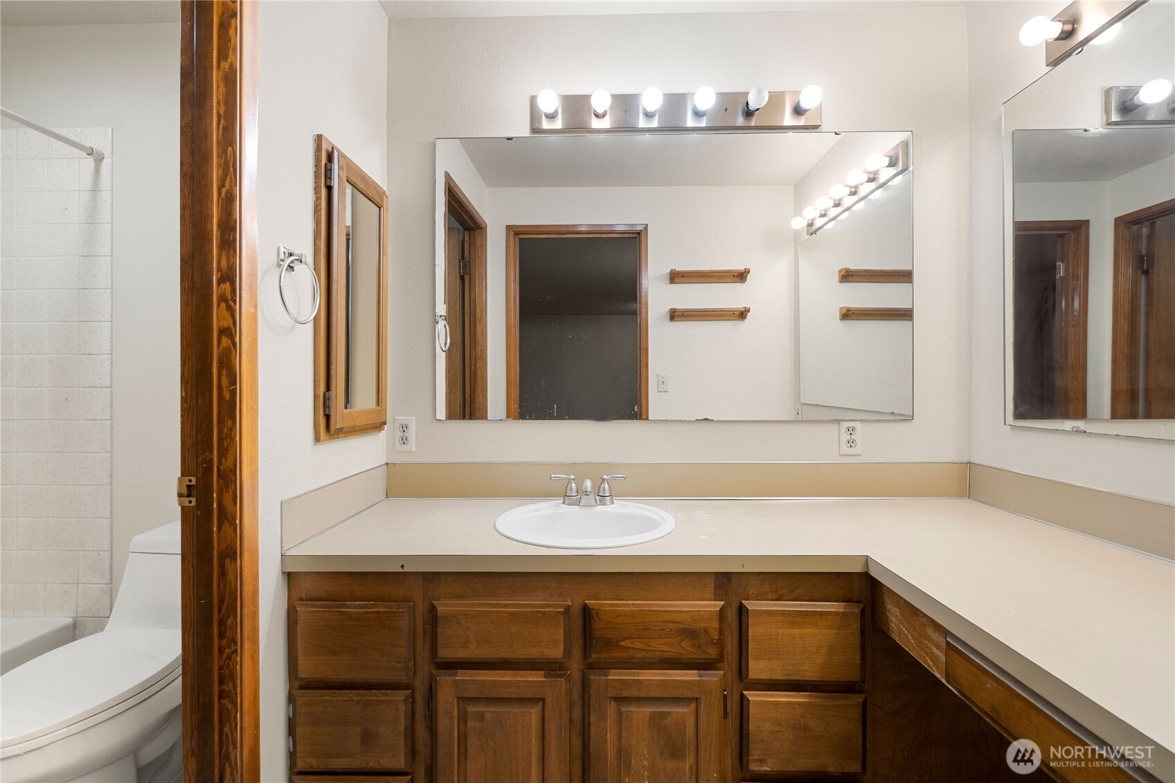 4119 Tartan Way Clinton, WA 98236 - Photo 21 of 38