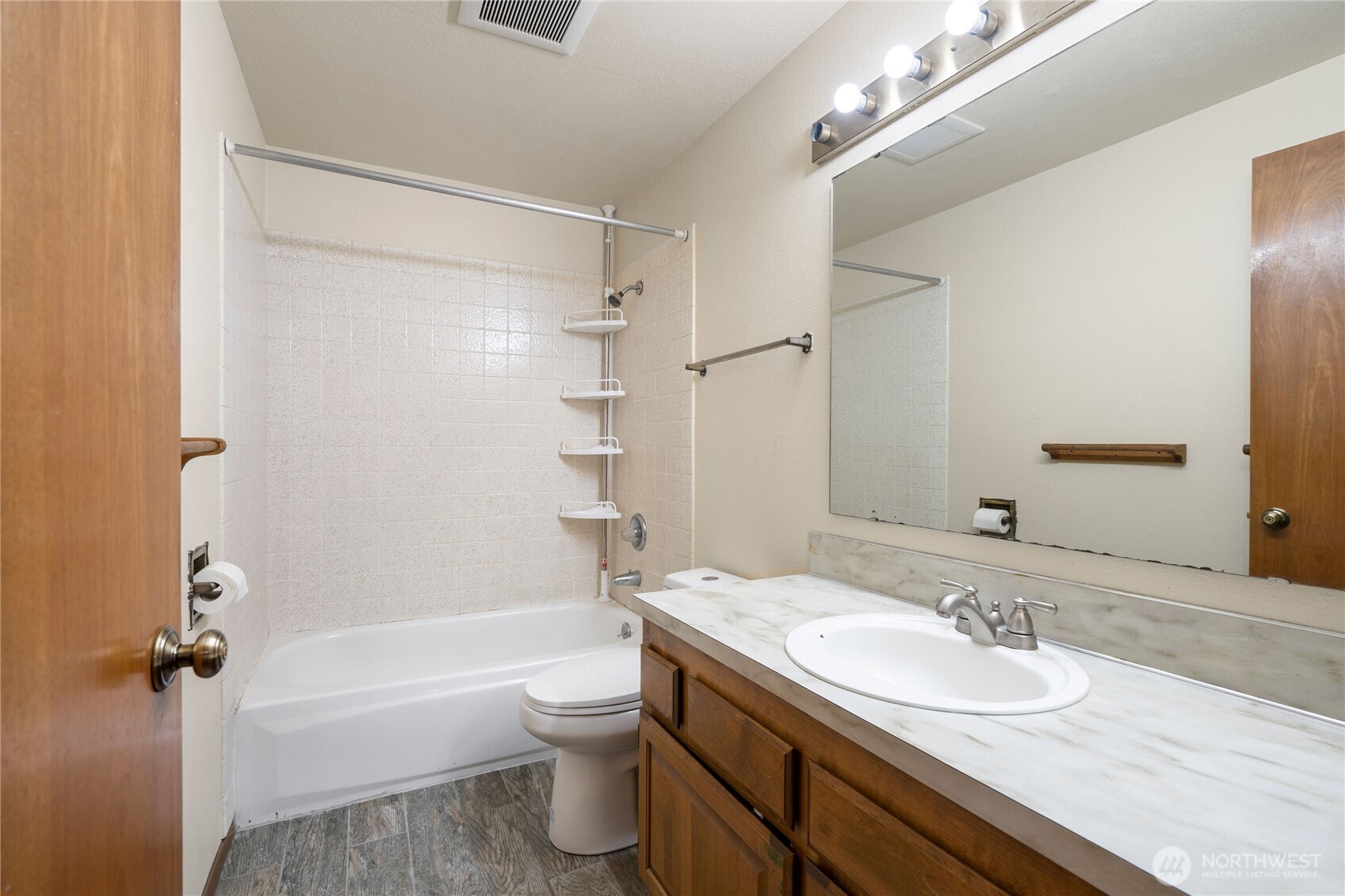 4119 Tartan Way Clinton, WA 98236 - Photo 24 of 38