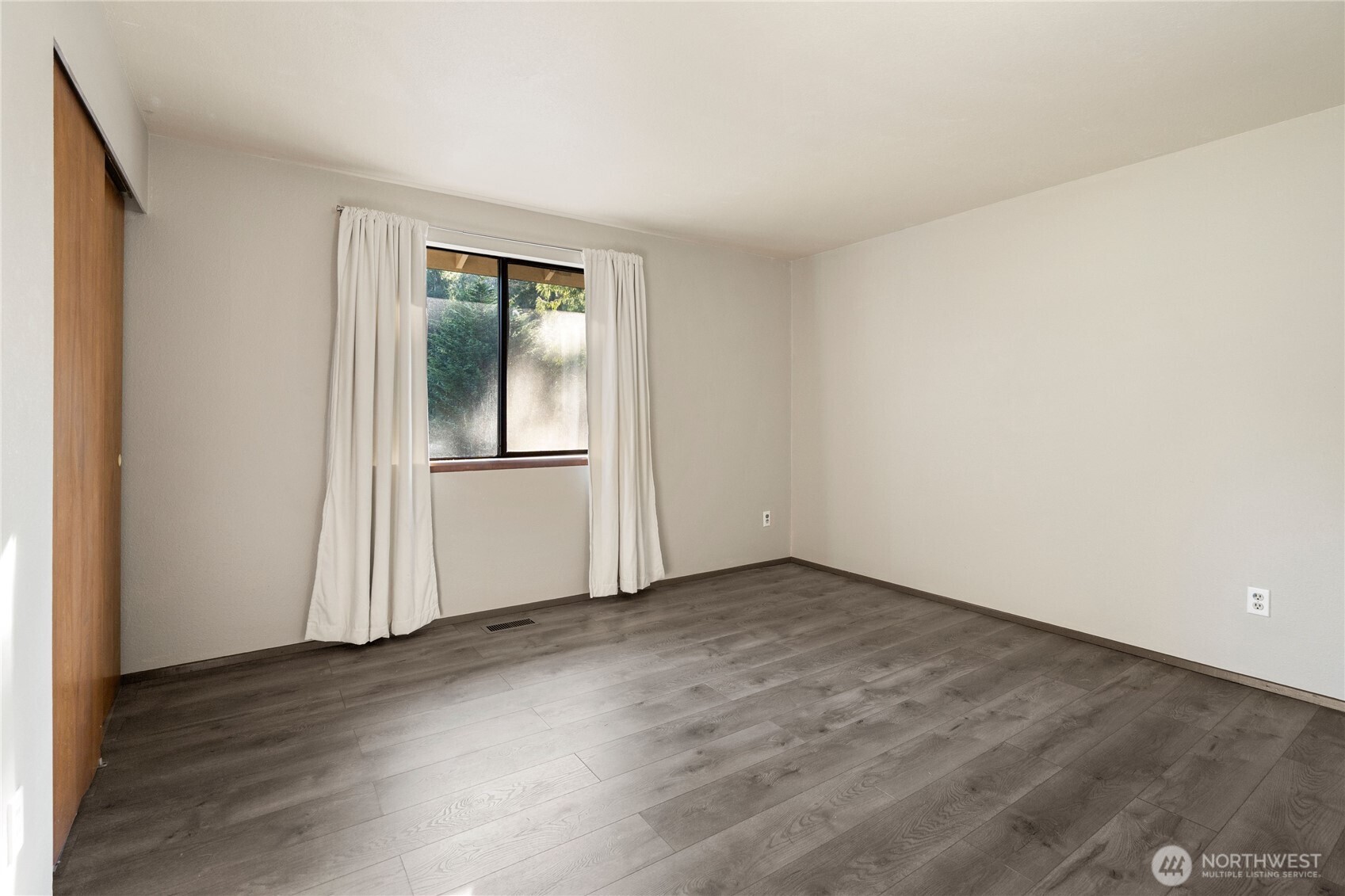 4119 Tartan Way Clinton, WA 98236 - Photo 25 of 38