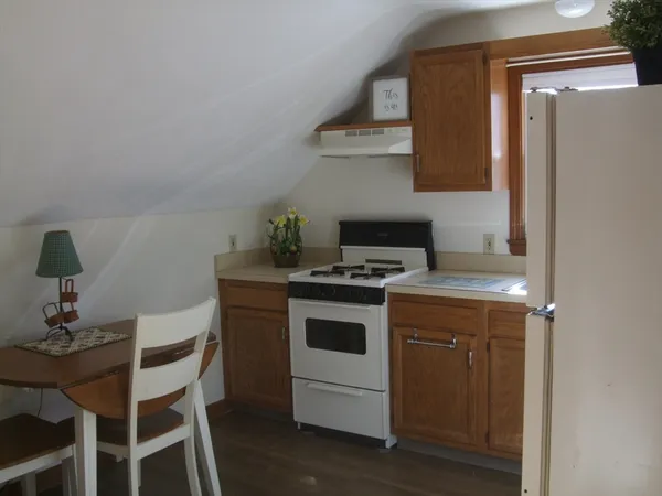 $1,600 | 34 Moore Avenue, Unit 2, Franklin, MA 02038