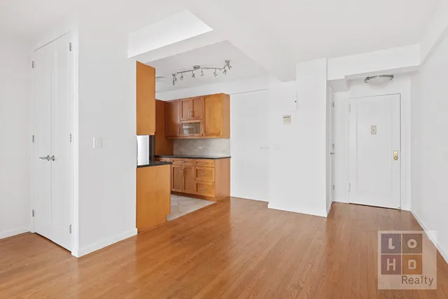 $579,000 | 550 Grand Street, Unit H4D | Lower East Side