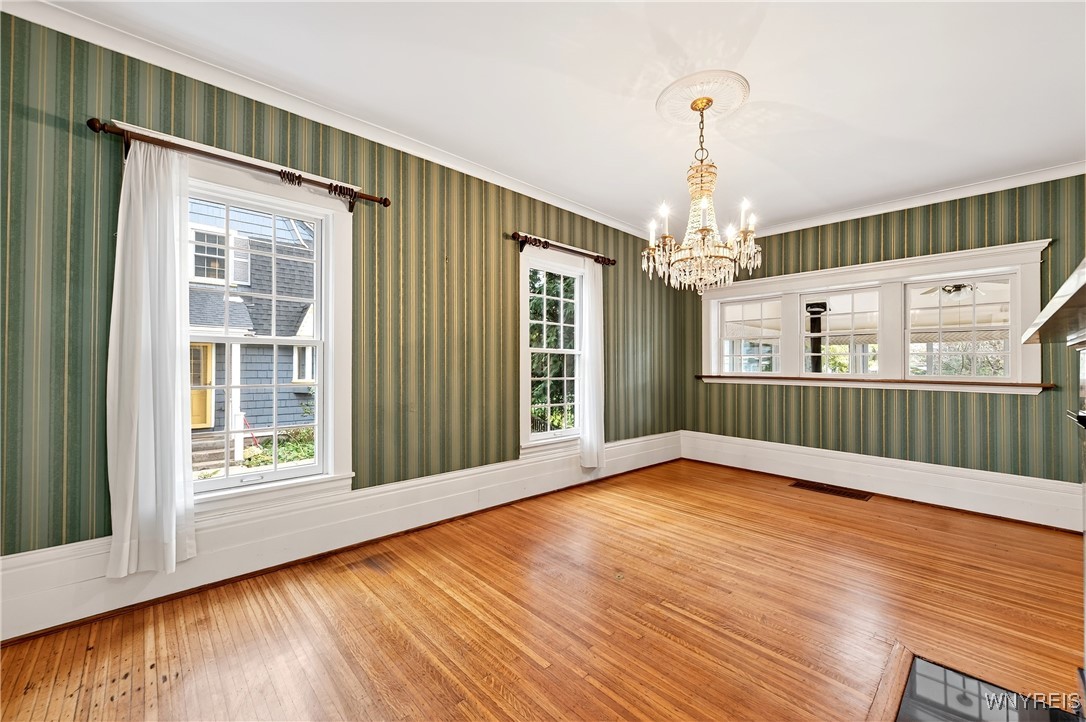 110 Linden Avenue Buffalo, NY 14214 - Photo 10 of 40