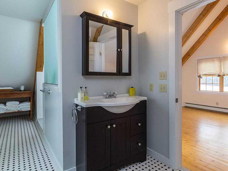 107 George Wright Road Woolwich, ME 04579 - Photo 16 of 28 Bathroom.