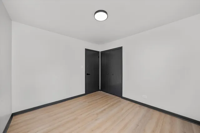 $2,800 | 8040 Geneva Street, Woodridge, IL 60517