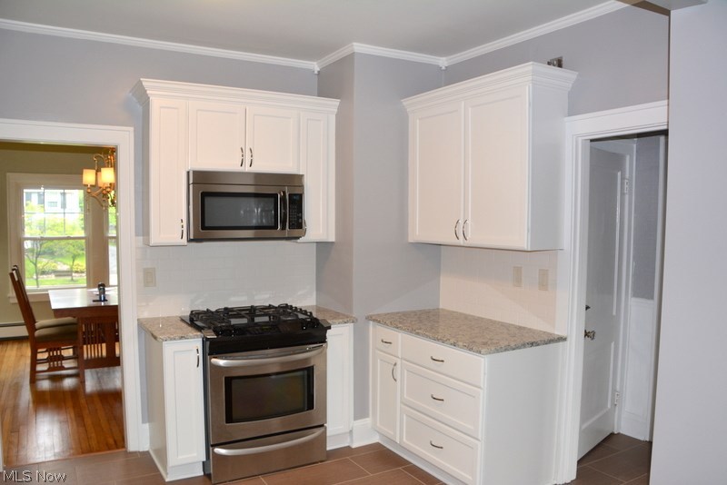 3277 Enderby Road Cleveland, OH 44120 - Photo 10 of 21