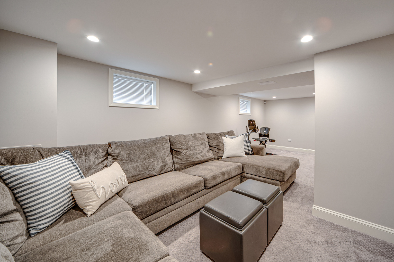 1214 Griffith Road Lake Forest, IL 60045 - Photo 21 of 24 a living room with furniture and a couch
