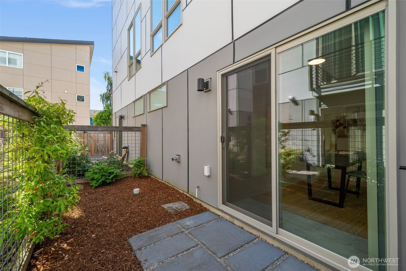 630 Northwest 85th Street, Unit A Seattle, WA 98117 - Photo 27 of 32