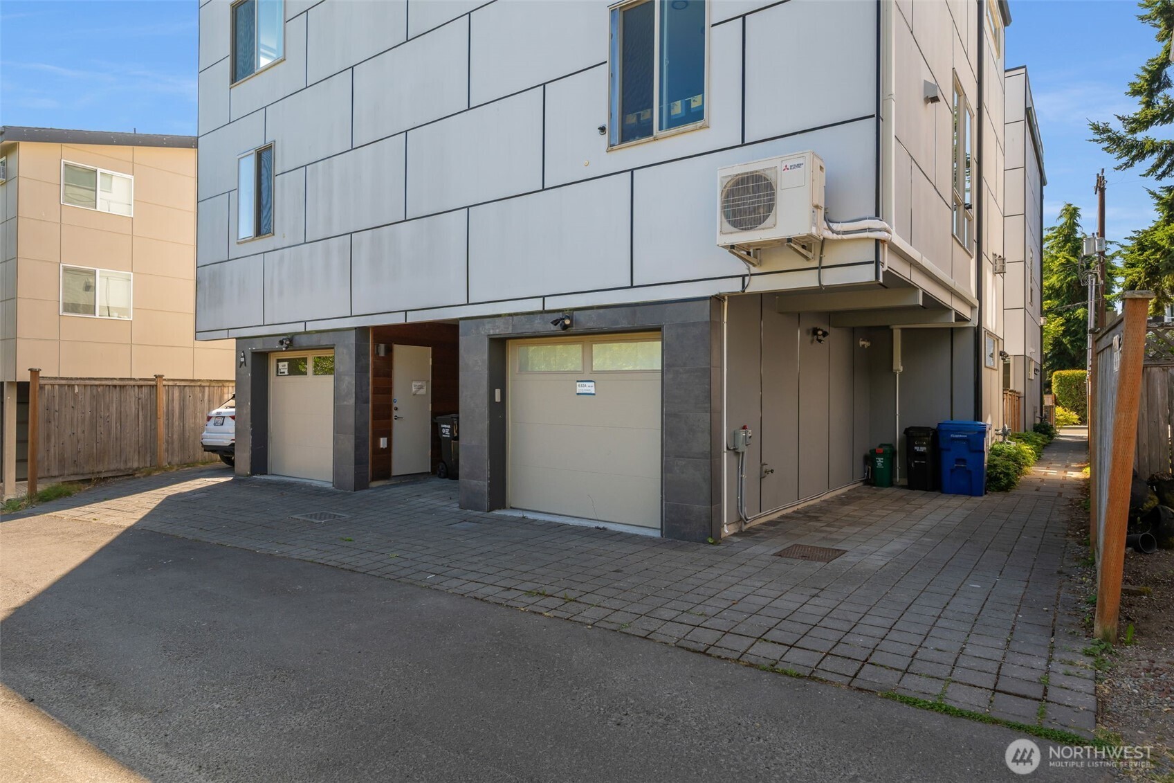 630 Northwest 85th Street, Unit A Seattle, WA 98117 - Photo 29 of 32