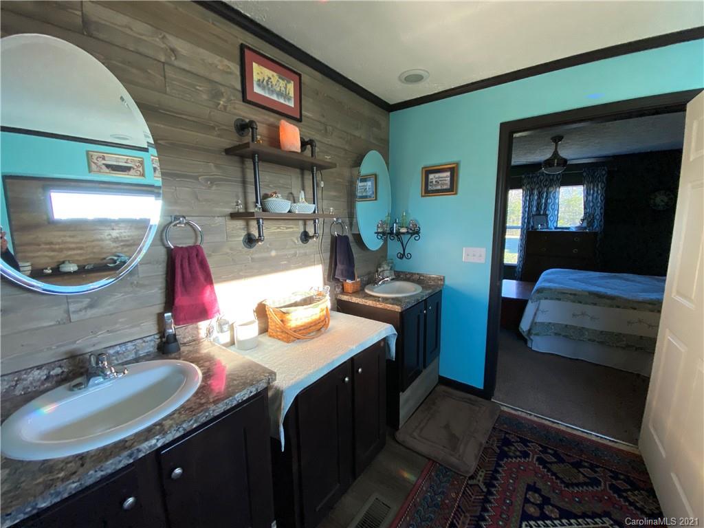 6972 George Hildebran School Road Hickory, NC 28602 - Photo 11 of 24 Gallery Image 11