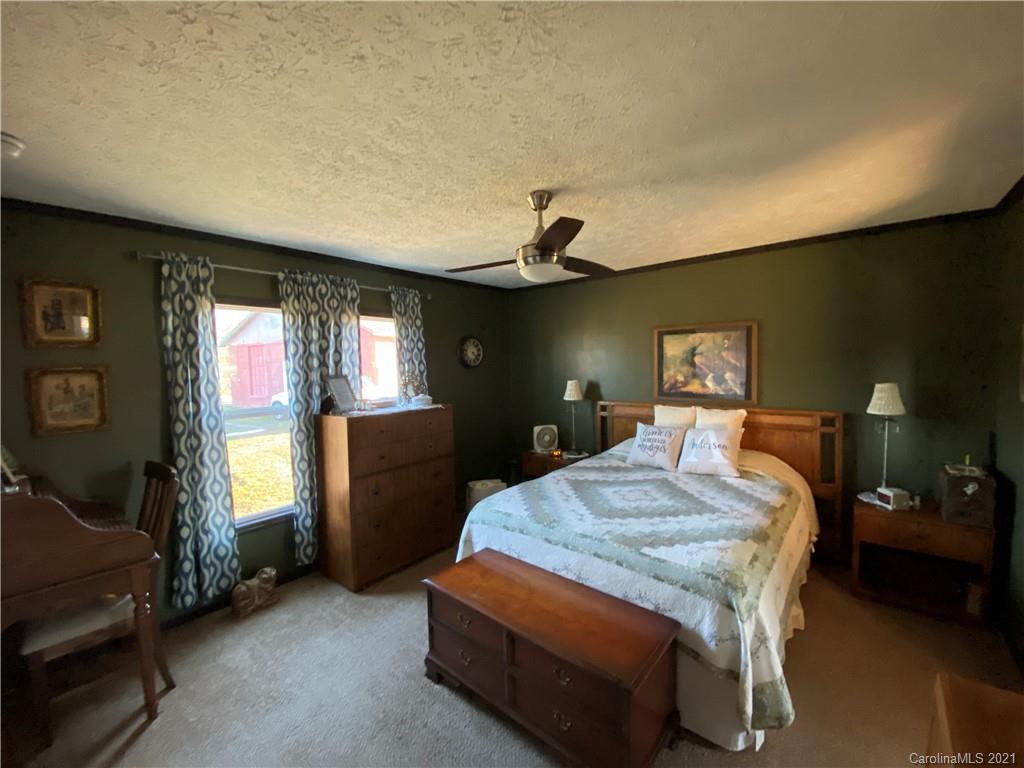 6972 George Hildebran School Road Hickory, NC 28602 - Photo 8 of 24 Gallery Image 8