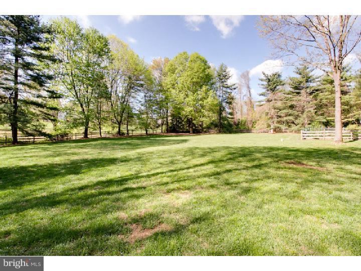 26 Old Covered Bridge Road Newtown Square, PA 19073 - Photo 4 of 25 Back Yard