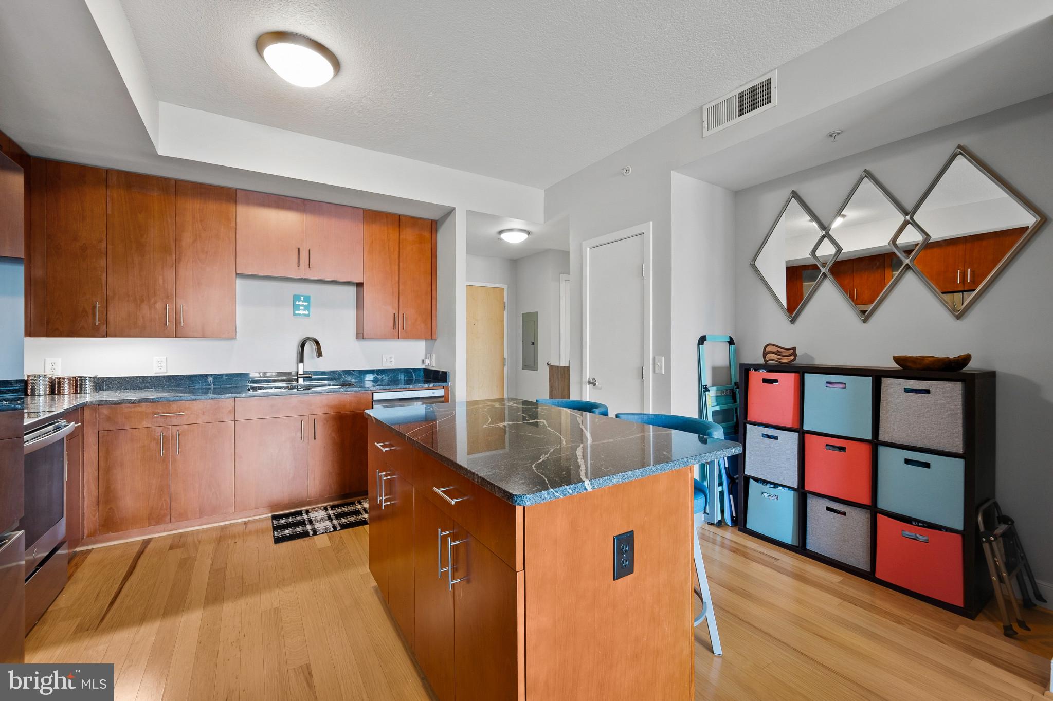 910 M Street Northwest, Unit 1006 Washington, DC 20001 - Photo 11 of 35