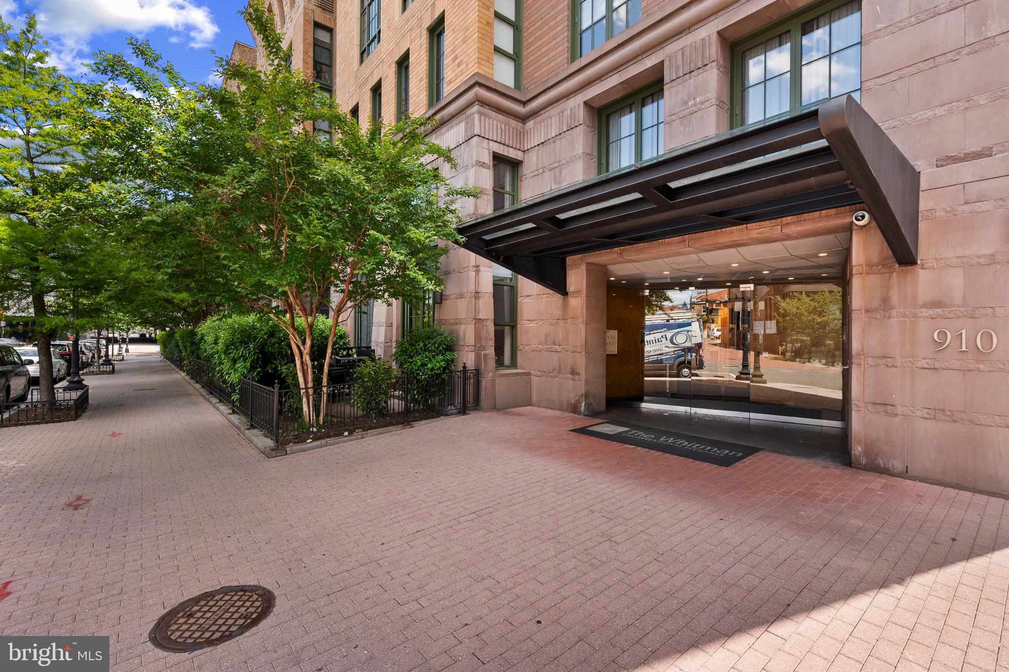 910 M Street Northwest, Unit 1006 Washington, DC 20001 - Photo 2 of 35