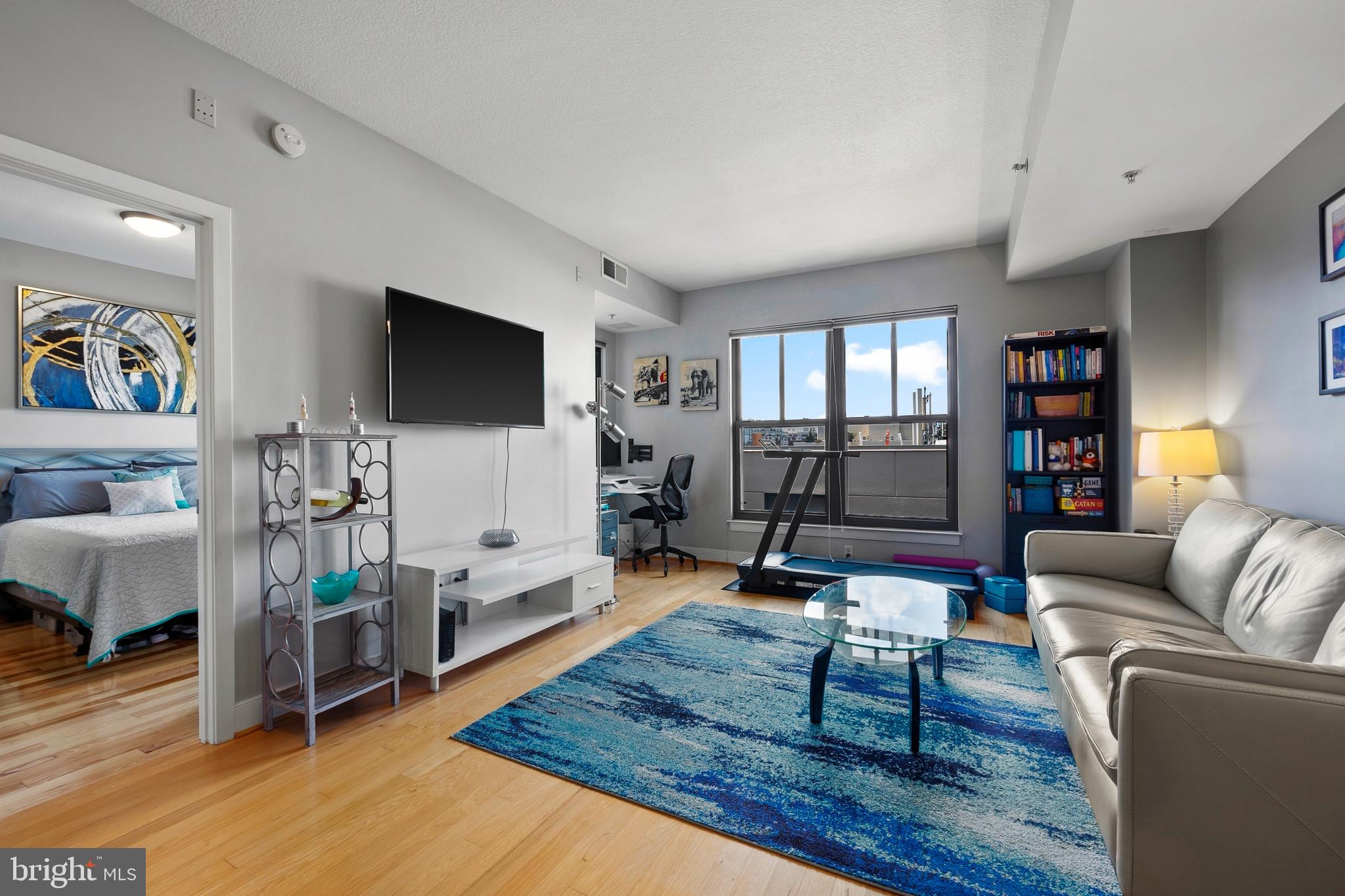 910 M Street Northwest, Unit 1006 Washington, DC 20001 - Photo 3 of 35