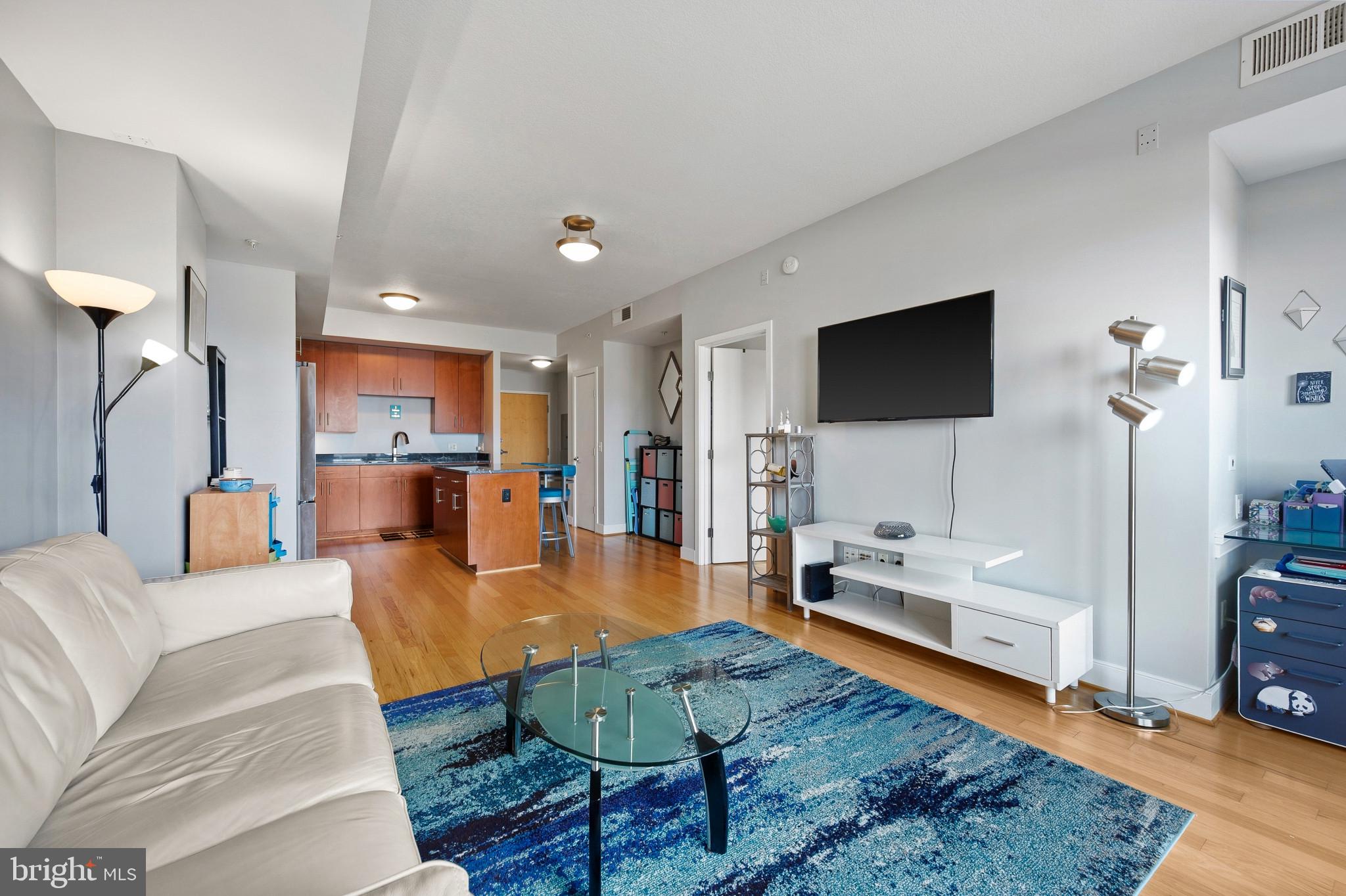 910 M Street Northwest, Unit 1006 Washington, DC 20001 - Photo 7 of 35